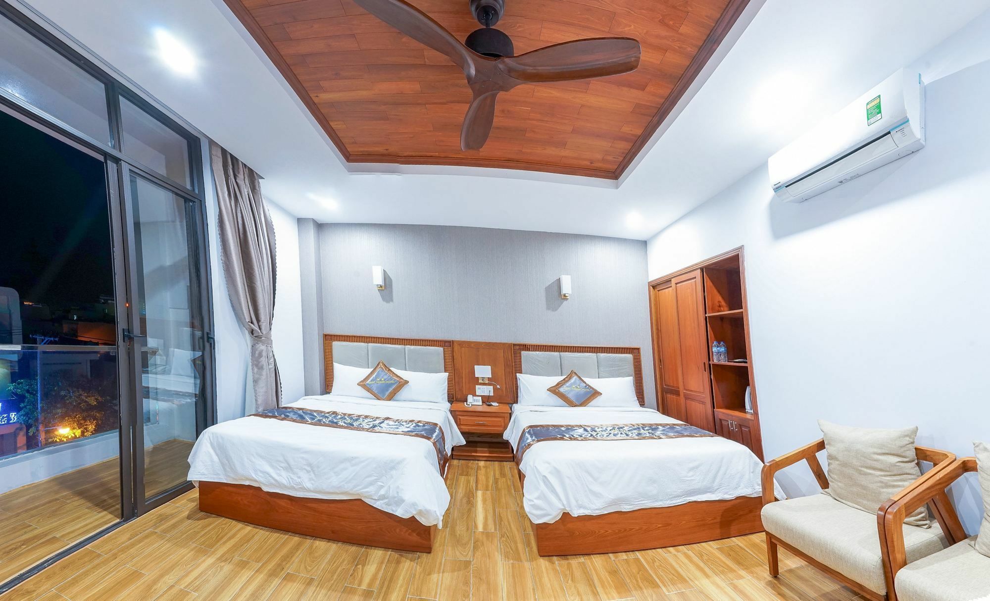 Hotel Nhat Thanh Quy Nhon Εξωτερικό φωτογραφία